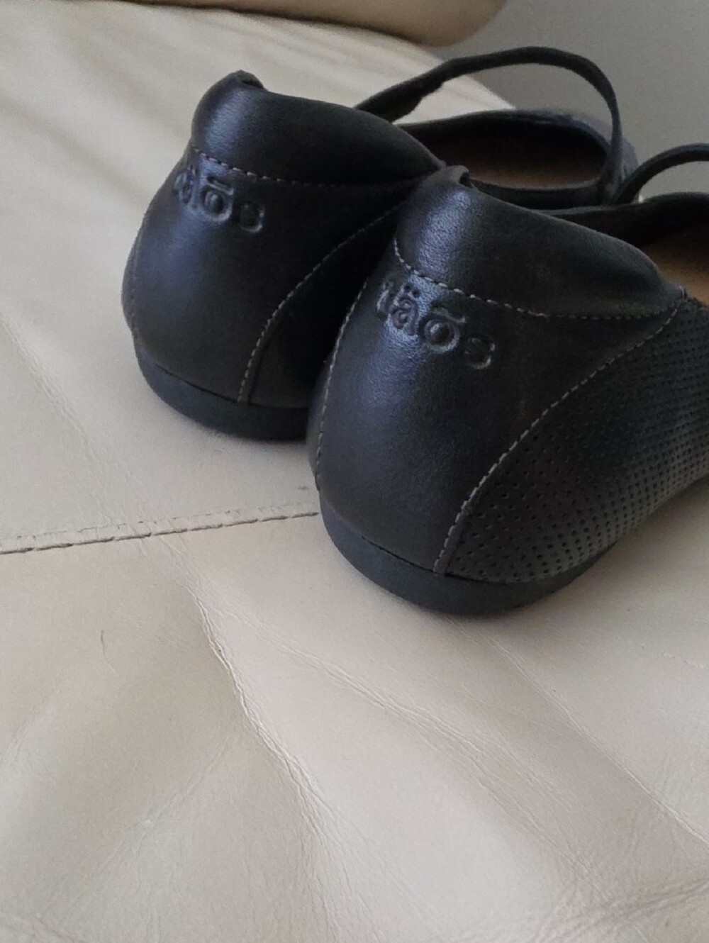 Taos Scamp Leather Mary Jane Flats with Velcro Cross Strap Nwot - Picture 8 of 13